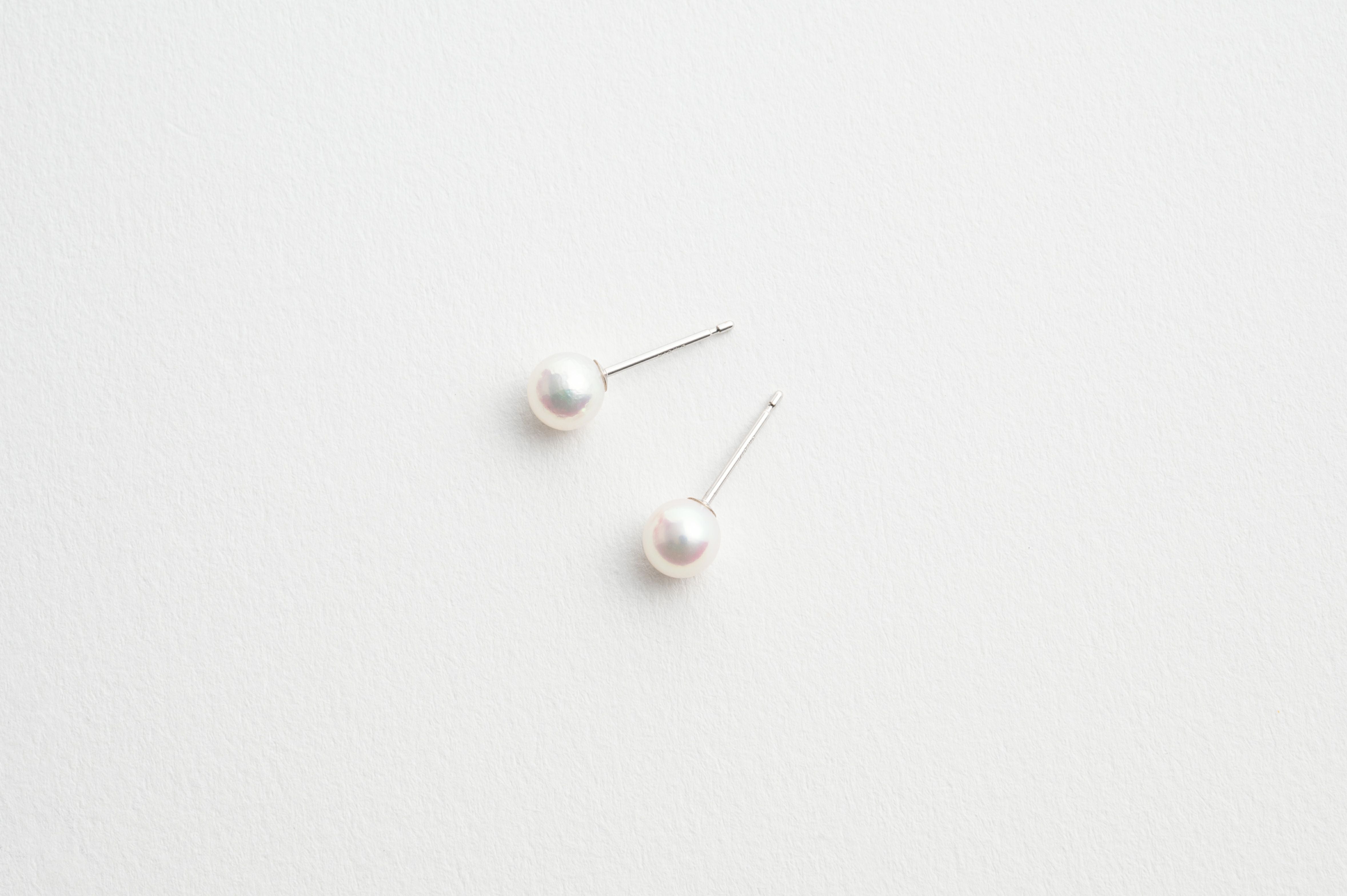アコヤパールピアス K18WG 約5mm | MADAMA